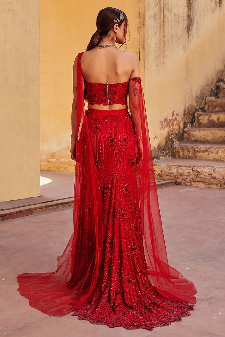 Red Chantilly Bead Embroidered Fish-Cut Skirt Set by Label Moni K at Pernia's Pop Up Shop