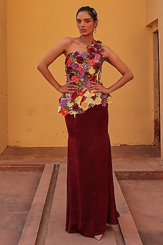 Designer Bridemaids Dresses - Buy Latest Bridesmaids Sarees, Lehengas,  Shararas Online 2026