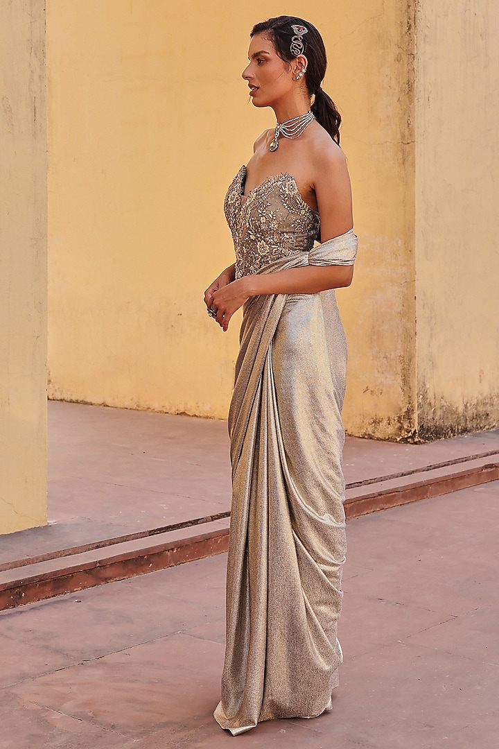 Silver Metallic Draped Wedding Saree Set by Label Moni K at Pernia's Pop Up Shop