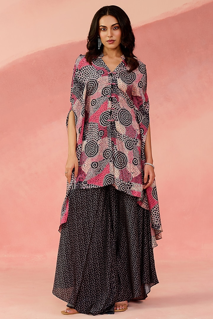 Black & Pink Crepe Abstract Printed Cape Set by Label Moni K at Pernia's Pop Up Shop