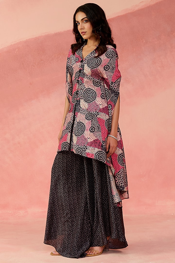 Black & Pink Crepe Abstract Printed Cape Set by Label Moni K at Pernia's Pop Up Shop