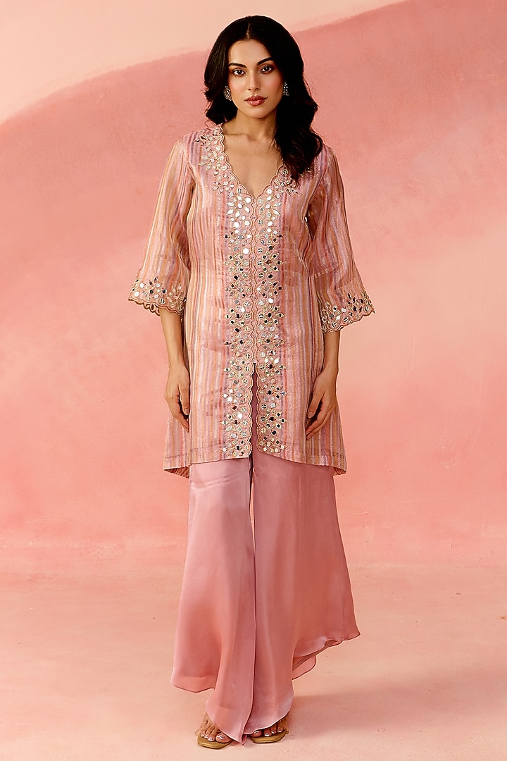 Pink Tissue Organza Mirror Embroidered Kurta Set by Label Moni K at Pernia's Pop Up Shop