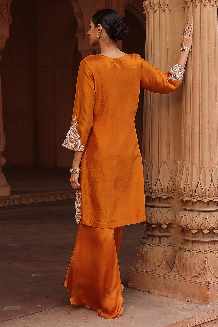 Mustard Silk Dori & Pearl Work Straight Kurta Set by Label Moni K at Pernia's Pop Up Shop