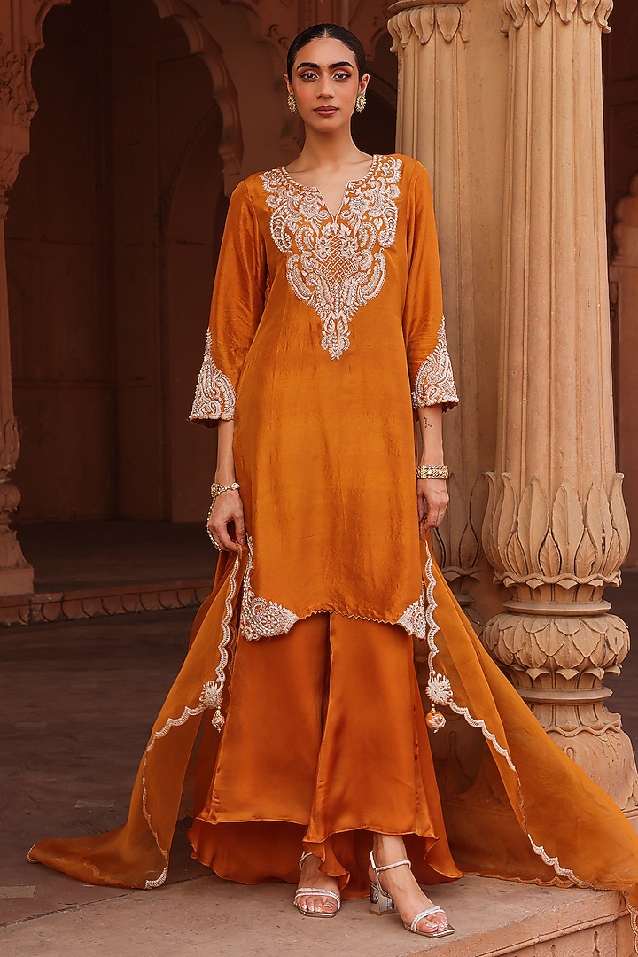Mustard Silk Dori & Pearl Work Straight Kurta Set by Label Moni K at Pernia's Pop Up Shop