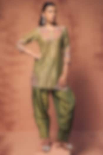 Pastel Olive Green Chanderi & Tissue Embroidered Kurta Set by Label Moni K at Pernia's Pop Up Shop