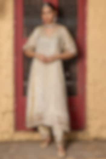 Gold Banarasi Silk Tissue Blend Embroidered Kurta Set by Monk & Mei at Pernia's Pop Up Shop