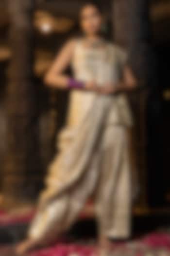 Gold Banarasi Silk Tissue Blend Embroidered Kurta Set by Monk & Mei at Pernia's Pop Up Shop