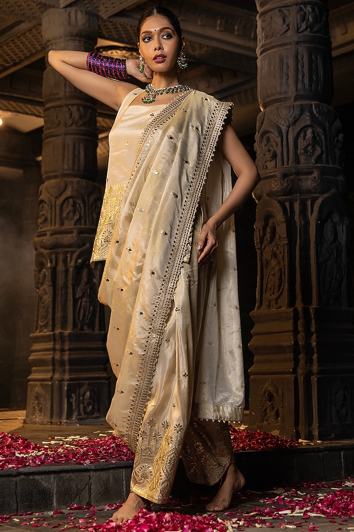 Gold Banarasi Silk Tissue Blend Embroidered Kurta Set by Monk & Mei at Pernia's Pop Up Shop