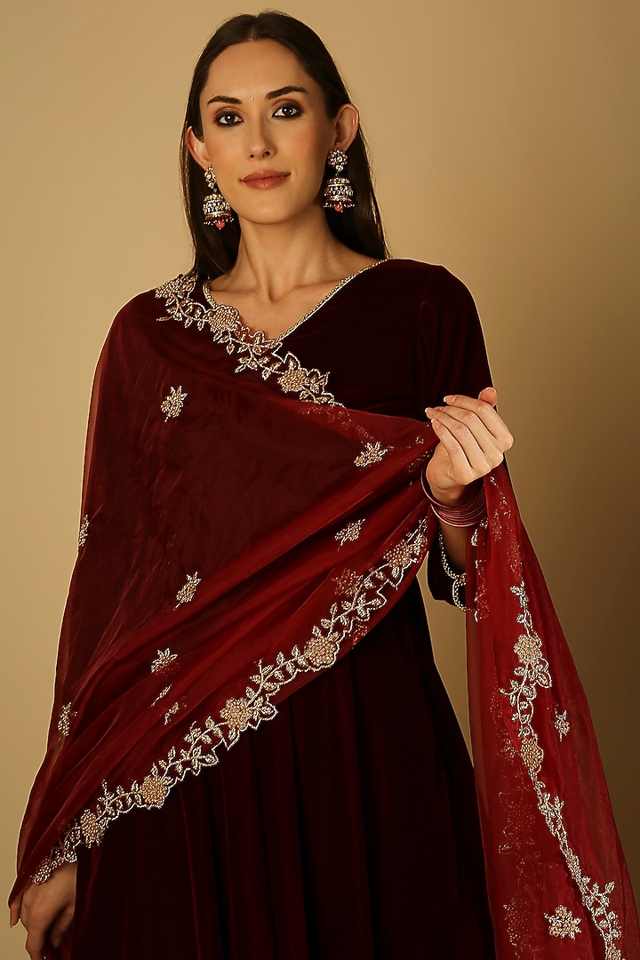Maroon Embroidered Dupatta by Monk & Mei at Pernia's Pop Up Shop