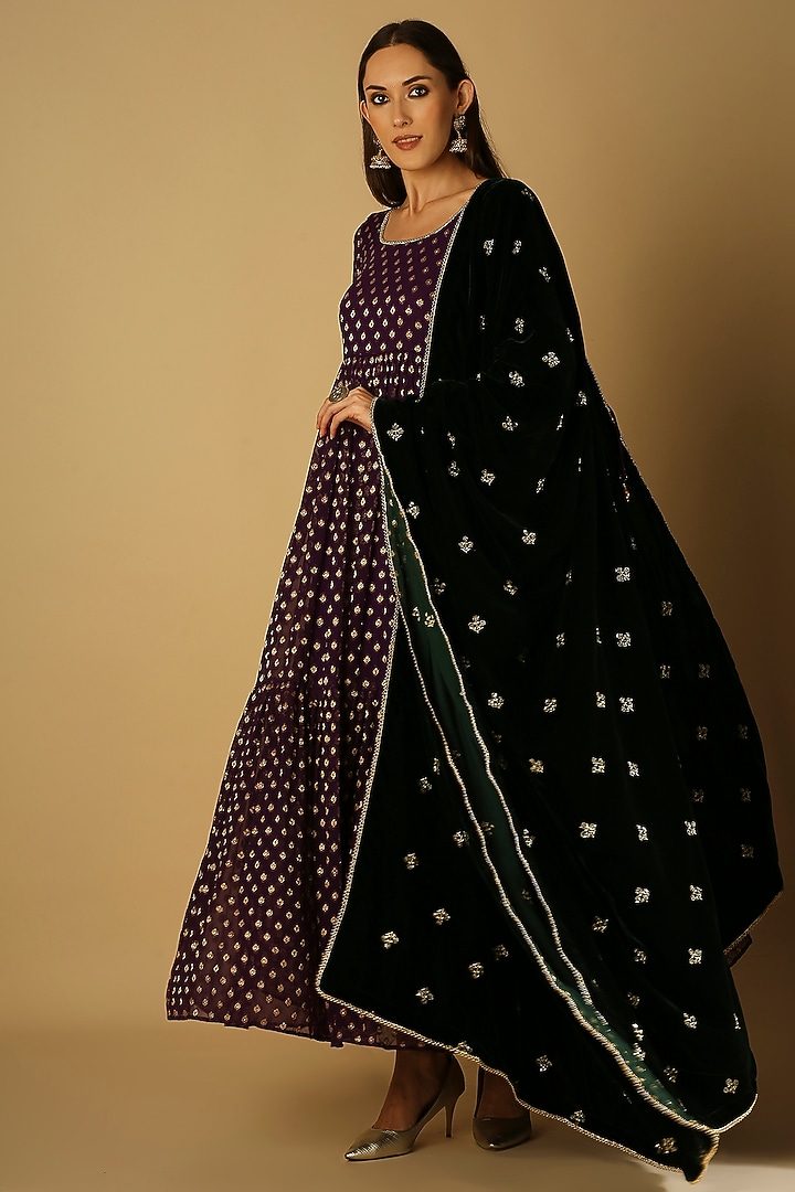 Emerald Green Velvet Embroidered Stole by Monk & Mei at Pernia's Pop Up Shop