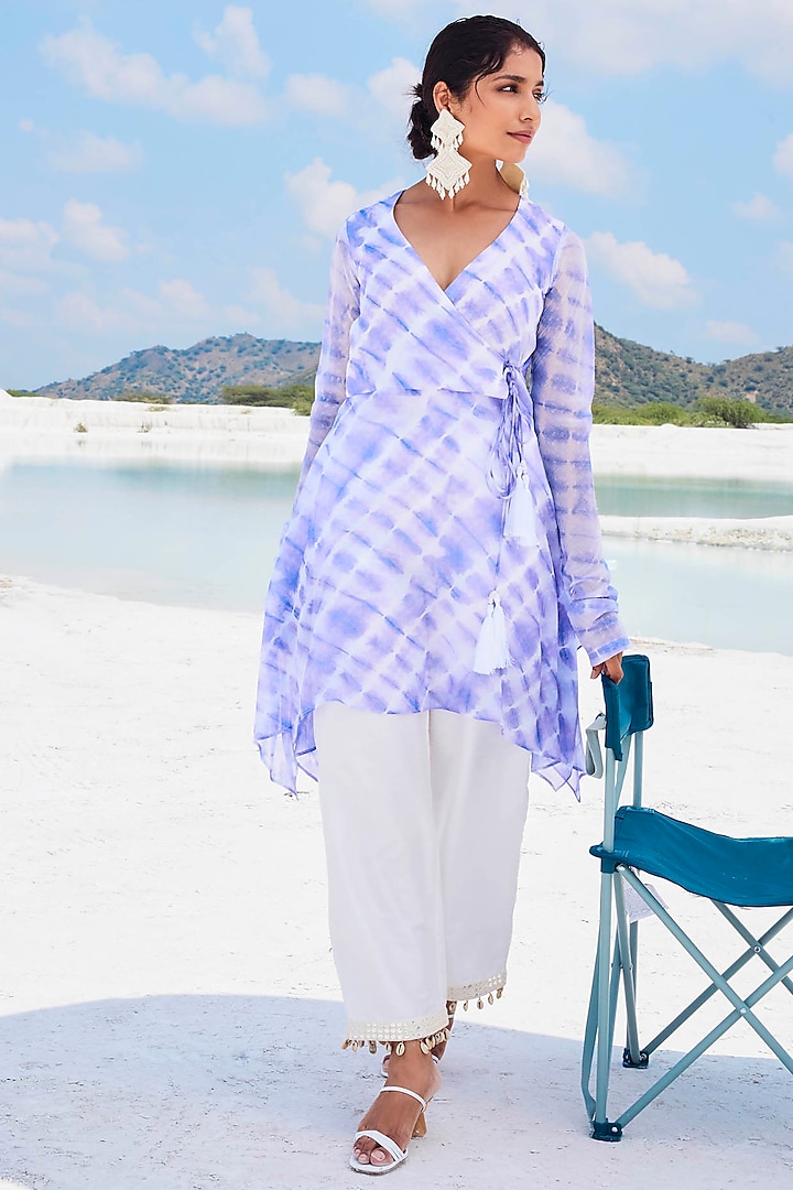 Purple Leheriya Printed Kurta by Monk & Mei at Pernia's Pop Up Shop