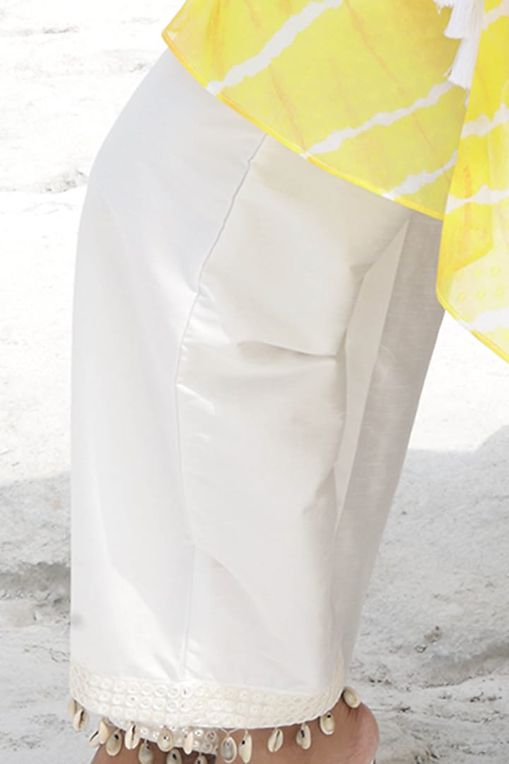 Yellow Georgette Printed Kurta Set by Monk & Mei at Pernia's Pop Up Shop