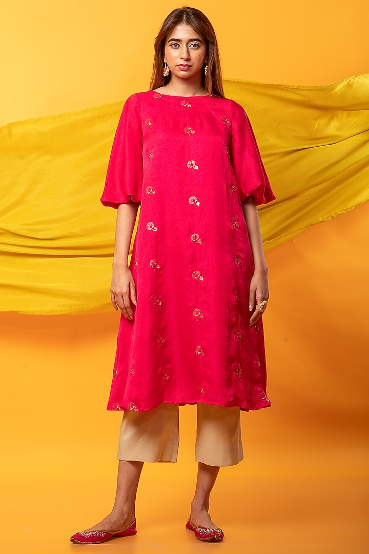 Pink Silk Blend Embroidered Kurta Set by Monk & Mei at Pernia's Pop Up Shop