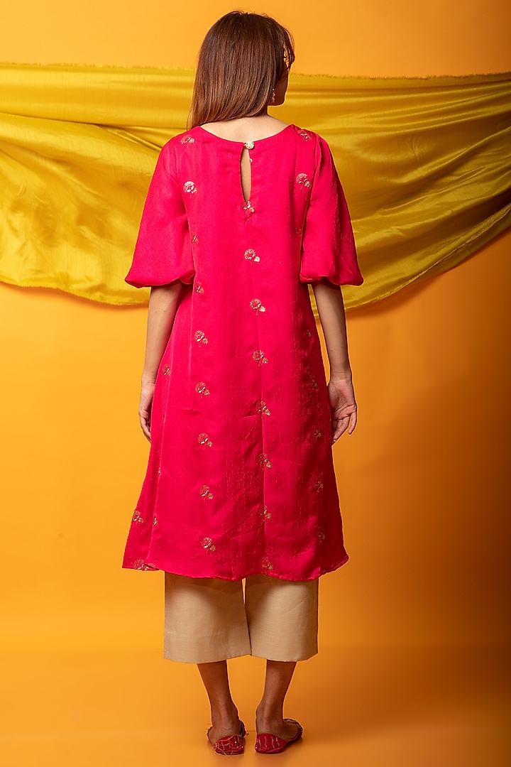 Pink Silk Blend Embroidered Kurta Set by Monk & Mei at Pernia's Pop Up Shop