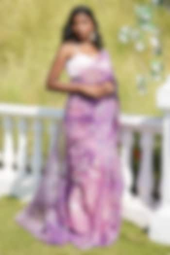 Lilac Organza Floral Printed Pre-Stitched Saree Set by Monk & Mei at Pernia's Pop Up Shop