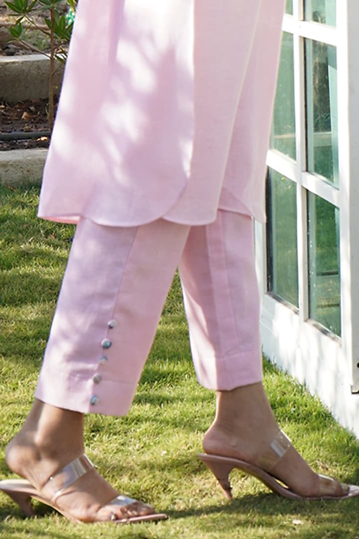 Pink Linen Floral Printed Kurta Set by Monk & Mei at Pernia's Pop Up Shop