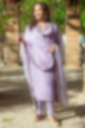 Purple Embroidered Kurta Set by Monk & Mei at Pernia's Pop Up Shop