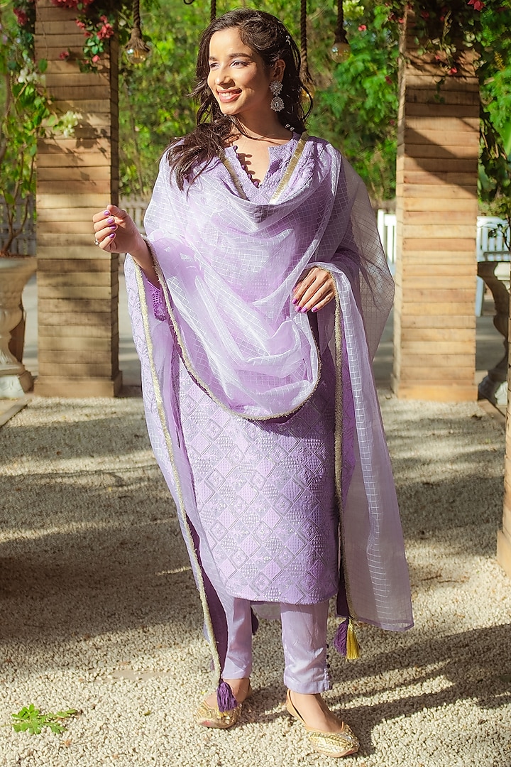 Purple Embroidered Kurta Set by Monk & Mei at Pernia's Pop Up Shop