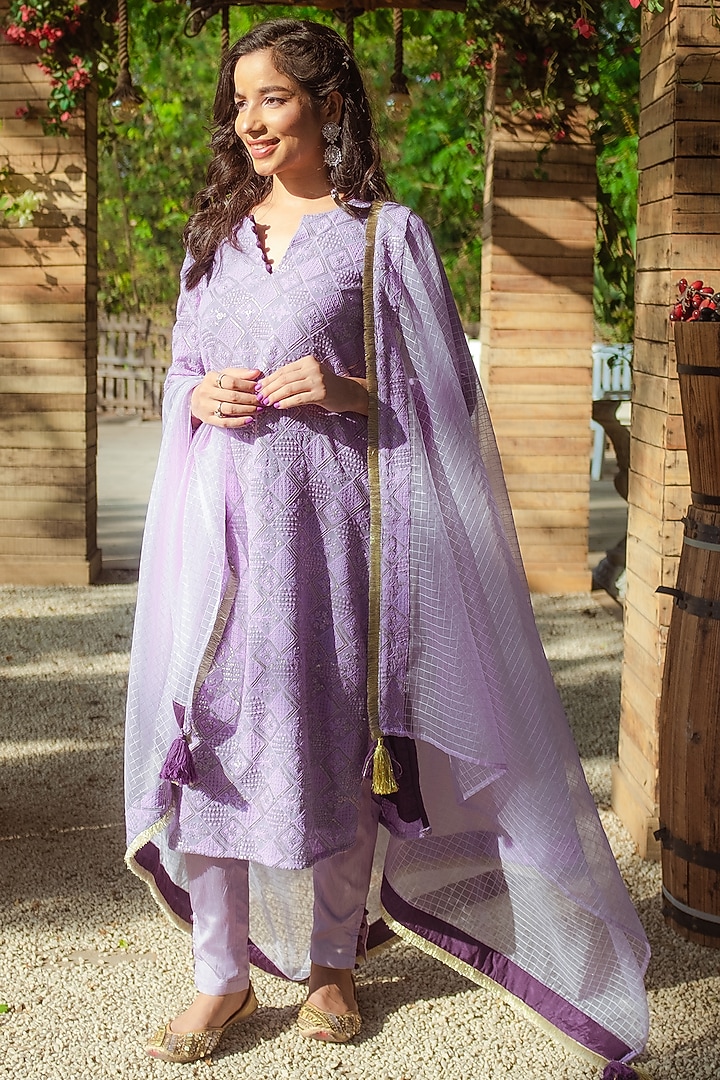 Purple Embroidered Kurta Set by Monk & Mei at Pernia's Pop Up Shop
