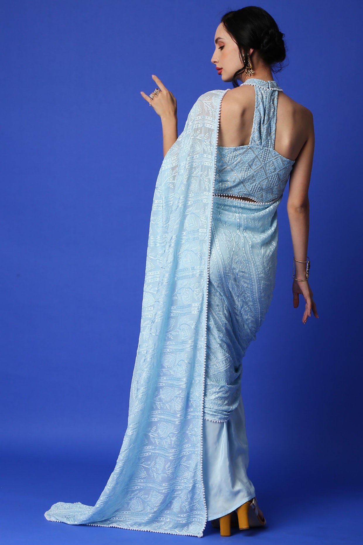 Stunning Chikankari Sarees: Exquisite Handcrafted Elegance – Luxurion World