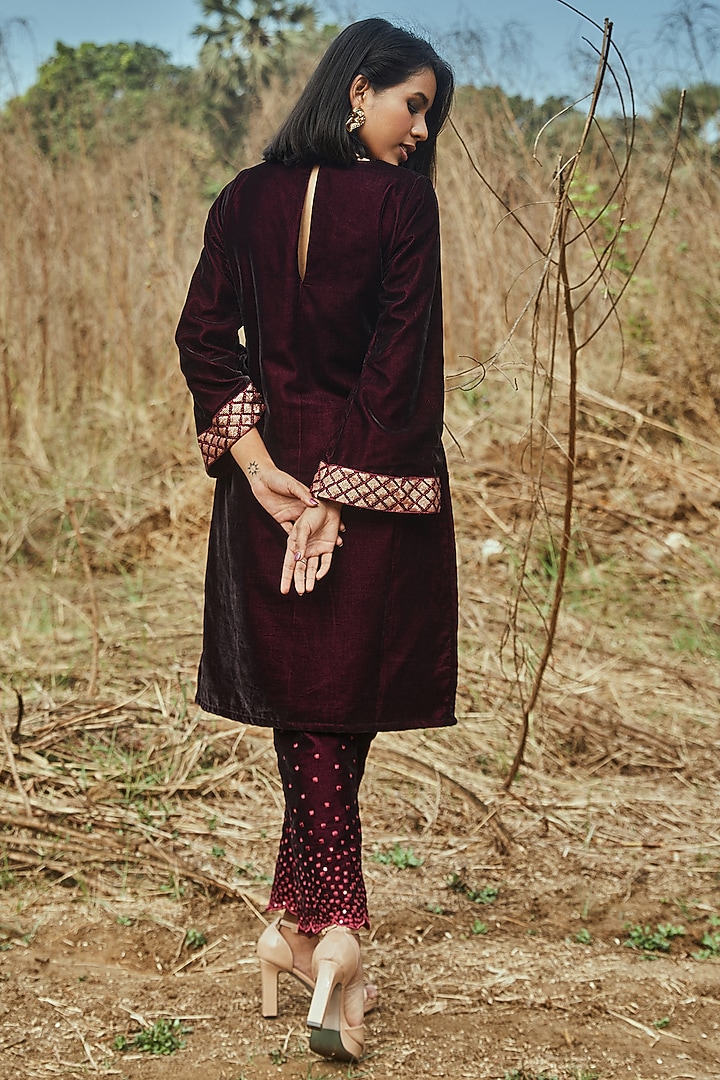 Wine Embroidered Kurta Set by Monk & Mei at Pernia's Pop Up Shop