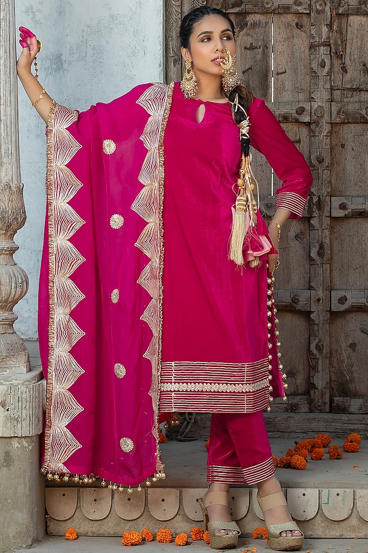 Fuchsia Pink Velvet Gota Embroidered Kurta Set by Monk & Mei at Pernia's Pop Up Shop