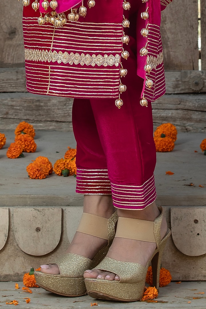 Fuchsia Pink Velvet Gota Embroidered Kurta Set by Monk & Mei at Pernia's Pop Up Shop