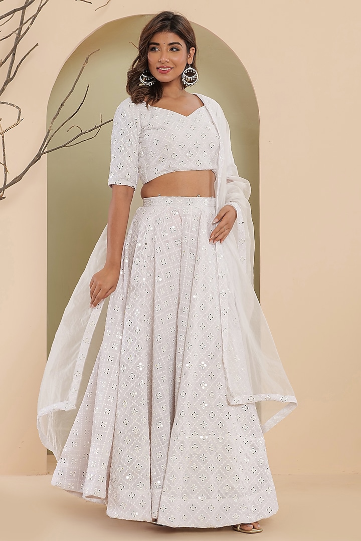 White Georgette Mirror Embroidered Lehenga Set by House Of Jamoti at Pernia's Pop Up Shop