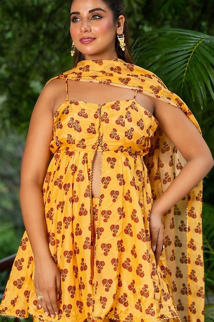 Yellow Organza Printed Sharara Set by House Of Jamoti at Pernia's Pop Up Shop