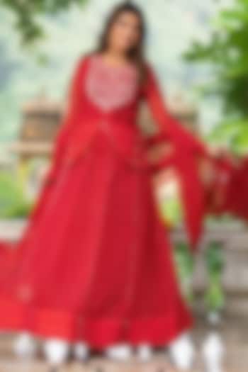 Red Georgette Bandhani Lehenga Set by House Of Jamoti at Pernia's Pop Up Shop