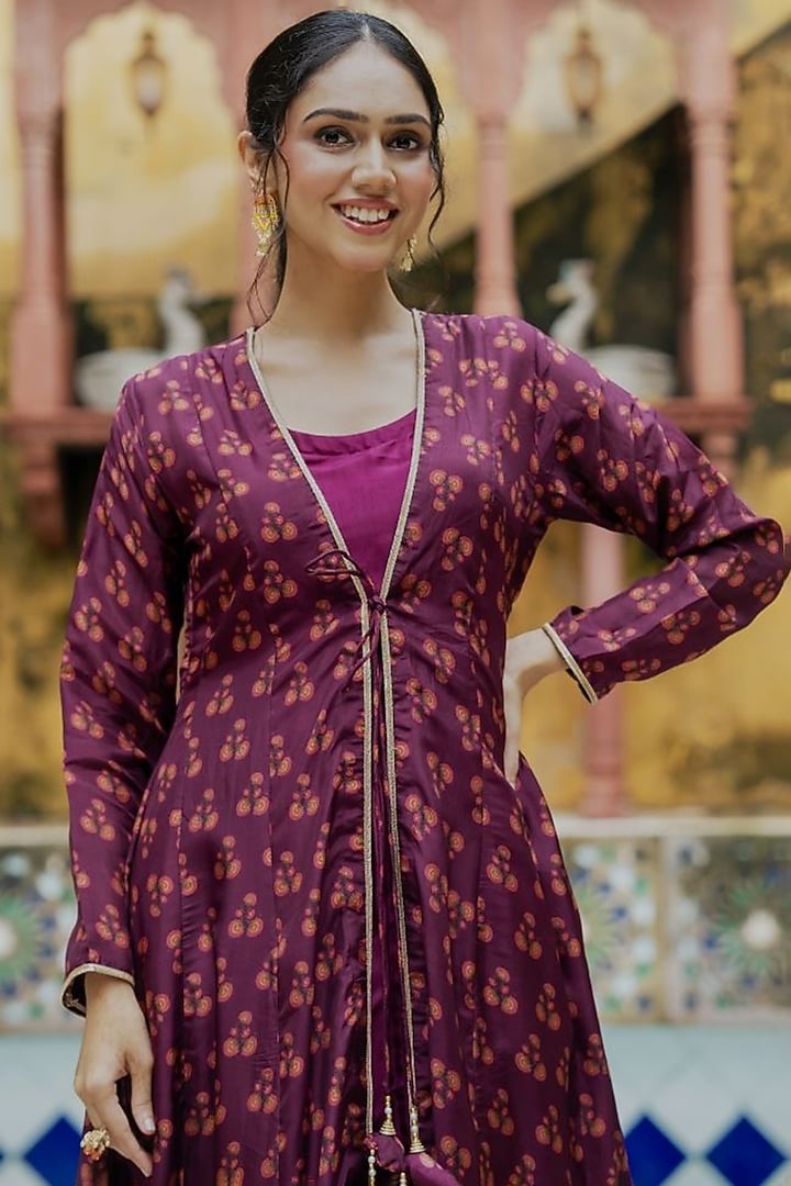 Wine Upada Silk & Organza Anarkali Set by House Of Jamoti at Pernia's Pop Up Shop