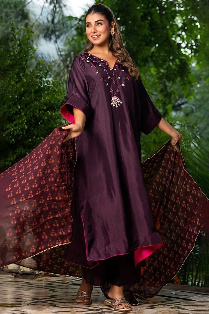 Wine Upada Silk & Organza Kaftan Set by House Of Jamoti at Pernia's Pop Up Shop