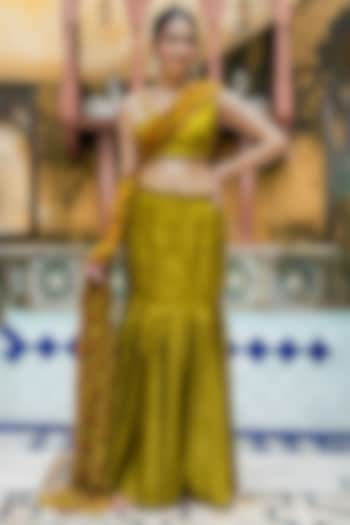 Green Upada Silk & Organza Pre-Draped Festive Saree Set by House Of Jamoti at Pernia's Pop Up Shop