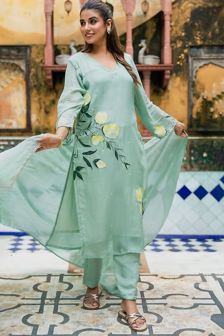 Mint Green Organza Handpainted & Handwork Kurta Set by House Of Jamoti at Pernia's Pop Up Shop