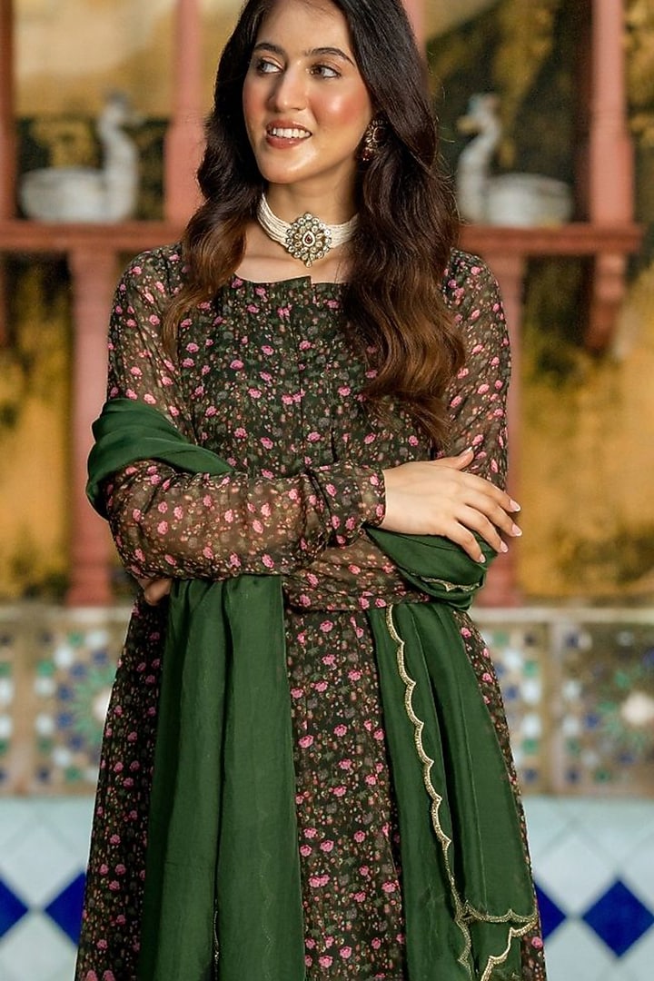 Green Organza Handpainted & Handwork Anarkali Set by House Of Jamoti at Pernia's Pop Up Shop