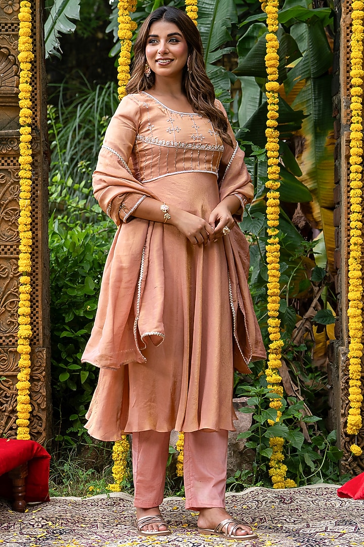 Peach Tissue Handwork Anarkali Set by House Of Jamoti at Pernia's Pop Up Shop