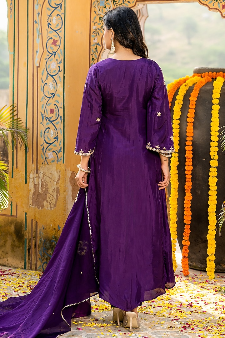 Deep Purple Upada Silk Embroidered Anarkali Set by House Of Jamoti at Pernia's Pop Up Shop