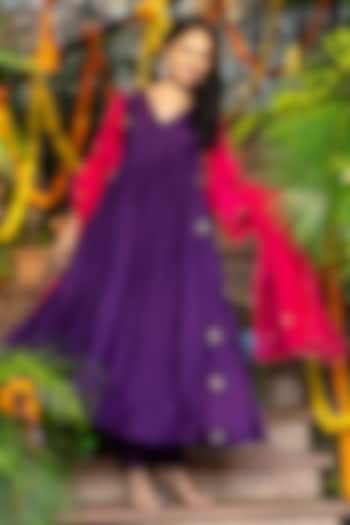 Deep Purple Upada Silk Embroidered Anarkali Set by House Of Jamoti at Pernia's Pop Up Shop