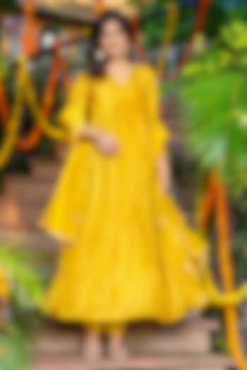 Mustard Upada Silk Embroidered Anarkali Set by House Of Jamoti at Pernia's Pop Up Shop