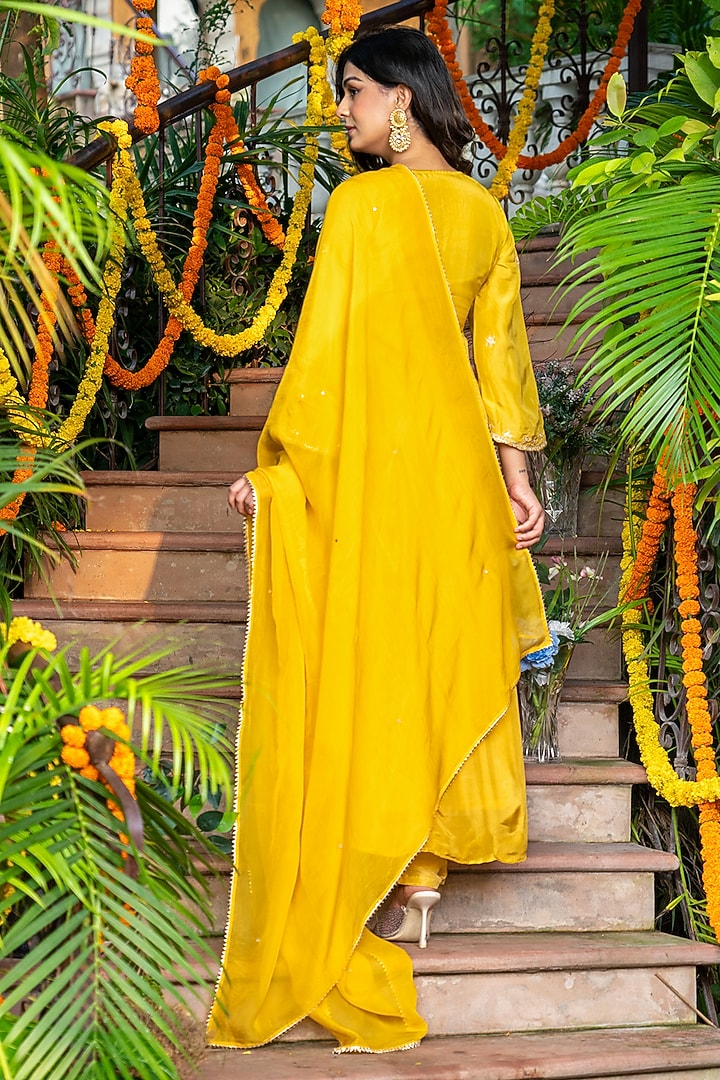Mustard Upada Silk Embroidered Anarkali Set by House Of Jamoti at Pernia's Pop Up Shop