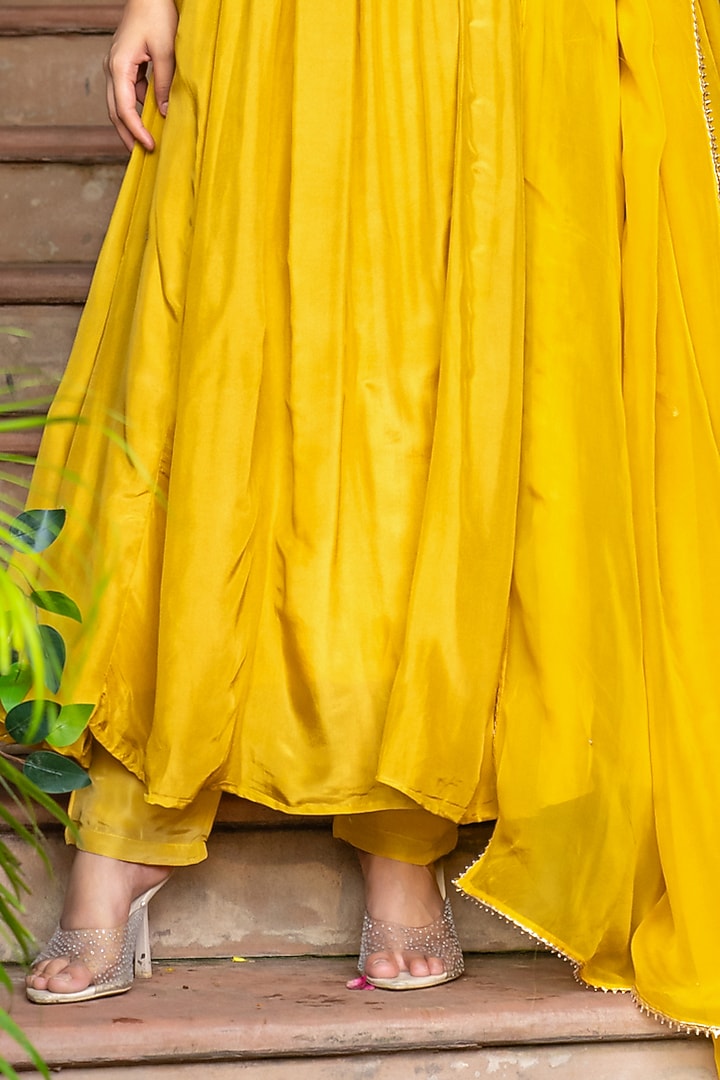 Mustard Upada Silk Embroidered Anarkali Set by House Of Jamoti at Pernia's Pop Up Shop