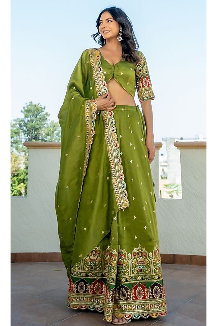 Green Tissue Sequins Embroidered Lehenga Set by House Of Jamoti at Pernia's Pop Up Shop