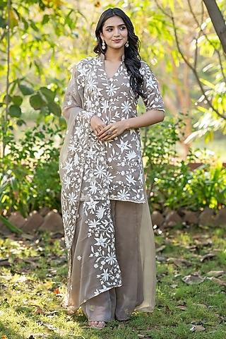 Beige Chiffon Embroidered V-Neck Kurta Set by House Of Jamoti