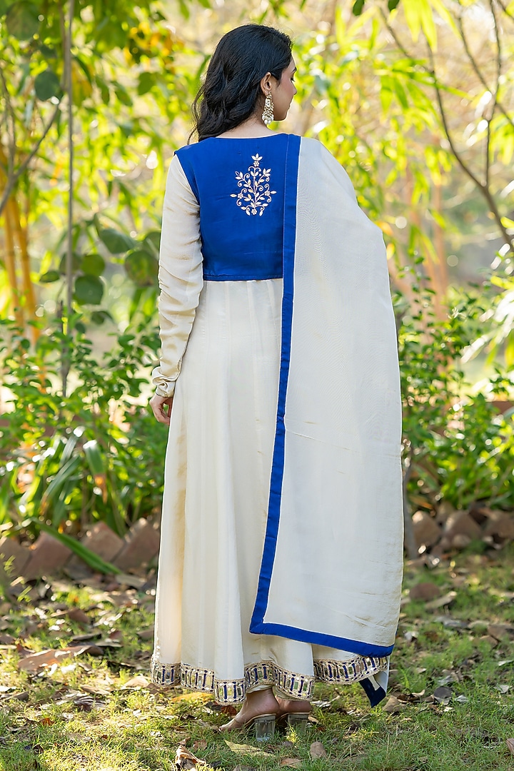 Ivory & Royal Blue Tissue Anarkali Set by House Of Jamoti at Pernia's Pop Up Shop