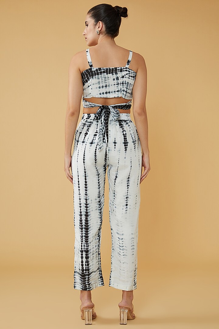 White Muslin Silk Printed Co-Ord Set by House Of Jamoti at Pernia's Pop Up Shop