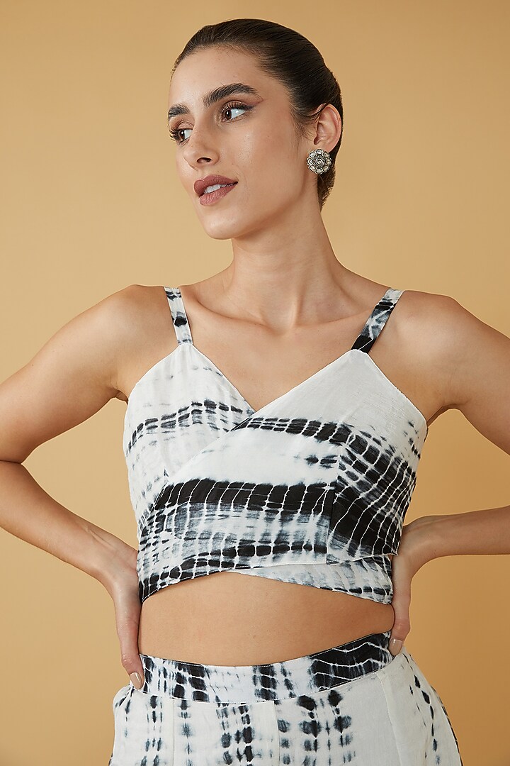 White Muslin Silk Printed Co-Ord Set by House Of Jamoti at Pernia's Pop Up Shop
