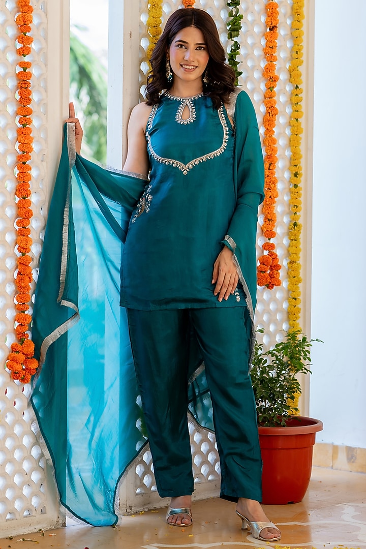 Teal Blue Upada Silk Handwork Kurta Set by House Of Jamoti at Pernia's Pop Up Shop