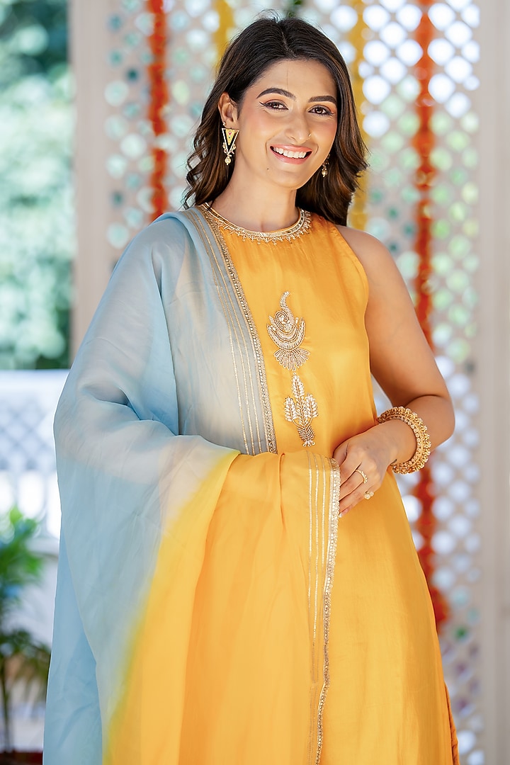 Yellow Upada Silk Embroidered Kurta Set by House Of Jamoti at Pernia's Pop Up Shop