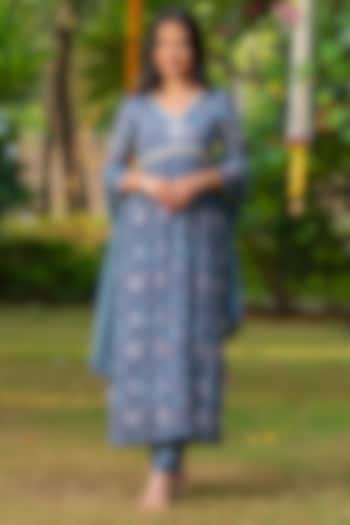 Mid Grey Chinon Floral Handwork Kurta Set by House Of Jamoti at Pernia's Pop Up Shop