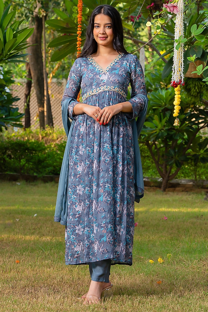 Mid Grey Chinon Floral Handwork Kurta Set by House Of Jamoti at Pernia's Pop Up Shop